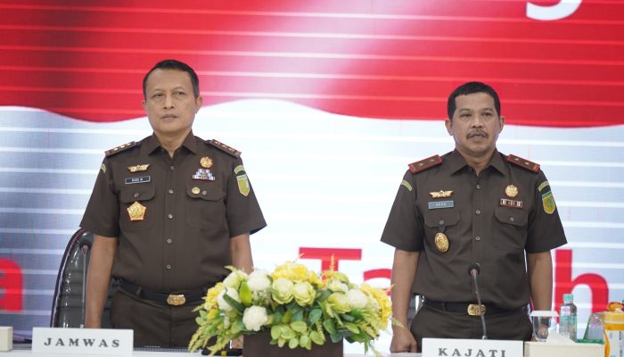 Inspeksi Pimpinan di Kejati Sulsel, Jamwas Rudi Margono Ajak Pegawai Bangun Kepedulian Terhadap Institusi