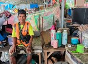 Semangat yang Tak Pernah Padam: Kisah Tiar, Juru Parkir Pasar Sentral Parigi