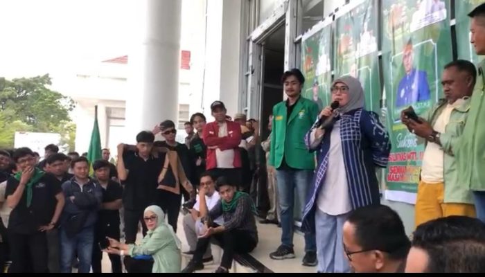 Orasi Bersama Mahasiswa IPMIL, Fadriaty Asmaun Tegaskan Provinsi Luwu Raya Adalah Amanat Sejarah