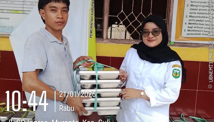 Peduli Gizi Anak, Dapur MBG SPPG Suli Bagikan Makanan Gratis untuk Siswa