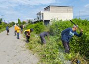 Wujudkan Lingkungan Sehat, Polres Pinrang Laksanakan Kerja Bakti di Fasilitas Publik