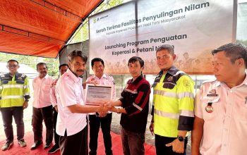 MDA dan pemkab Luwu Perkuat Ekonomi Desa Bonelemo, Fasilitas Nilam Diserahkan ke Koperasi