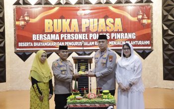 Polres Pinrang Padukan Bukber dan Syukuran Kenaikan Pangkat, Suasana Haru dan Khidmat