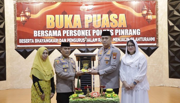 Polres Pinrang Padukan Bukber dan Syukuran Kenaikan Pangkat, Suasana Haru dan Khidmat