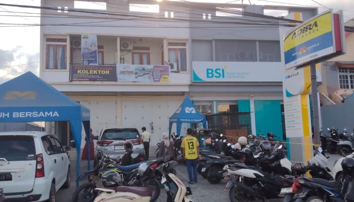 Pelayanan Adira Finance Luwu Disorot, Konsumen Menunggu Berjam-jam Tanpa Kepastian