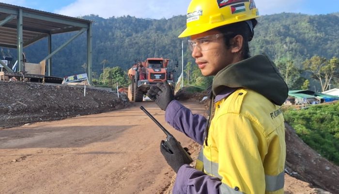 Mimpi Anak Yatim Bahagiakan Ibunya, Dari Bengkel Kecil hingga ke Masmindo