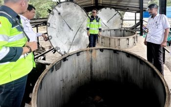 Bantuan MDA Hadirkan Penyulingan Nilam Pertama di Bonelemo, Permudah Petani Olah Hasil Panen