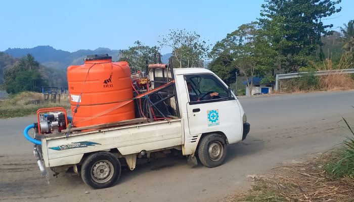 Debu Proyek Kabel Listrik Dikeluhkan Warga, Masmindo dan PLN Perkuat Penyiraman di Saronda